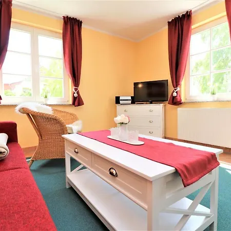 Achtern Hafen App 01 *