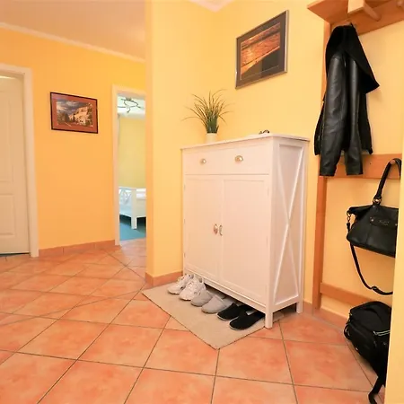 Achtern Hafen App 01 فاستروم